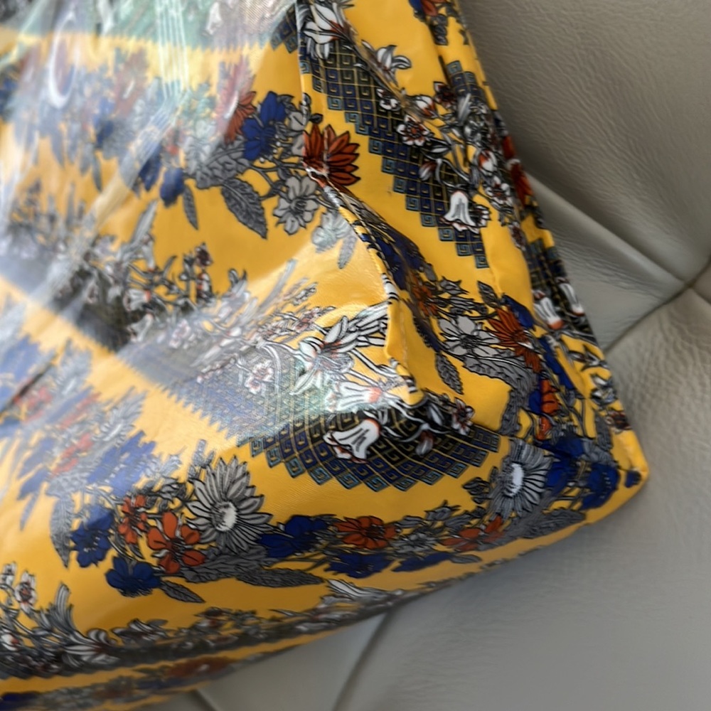 Gucci tote - Picture 7 of 14